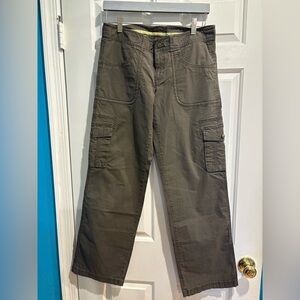 Lucy cargo pants greenish gray sz 6